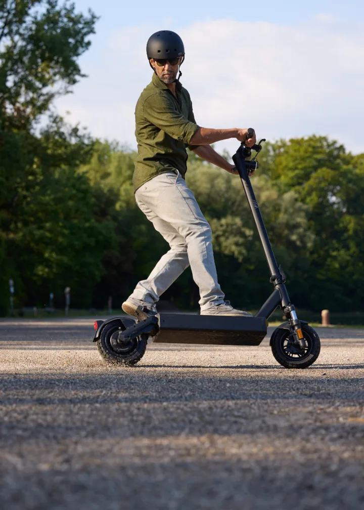 eKickscooter mit Trittbrett als Beispiel der Fahrzeugart