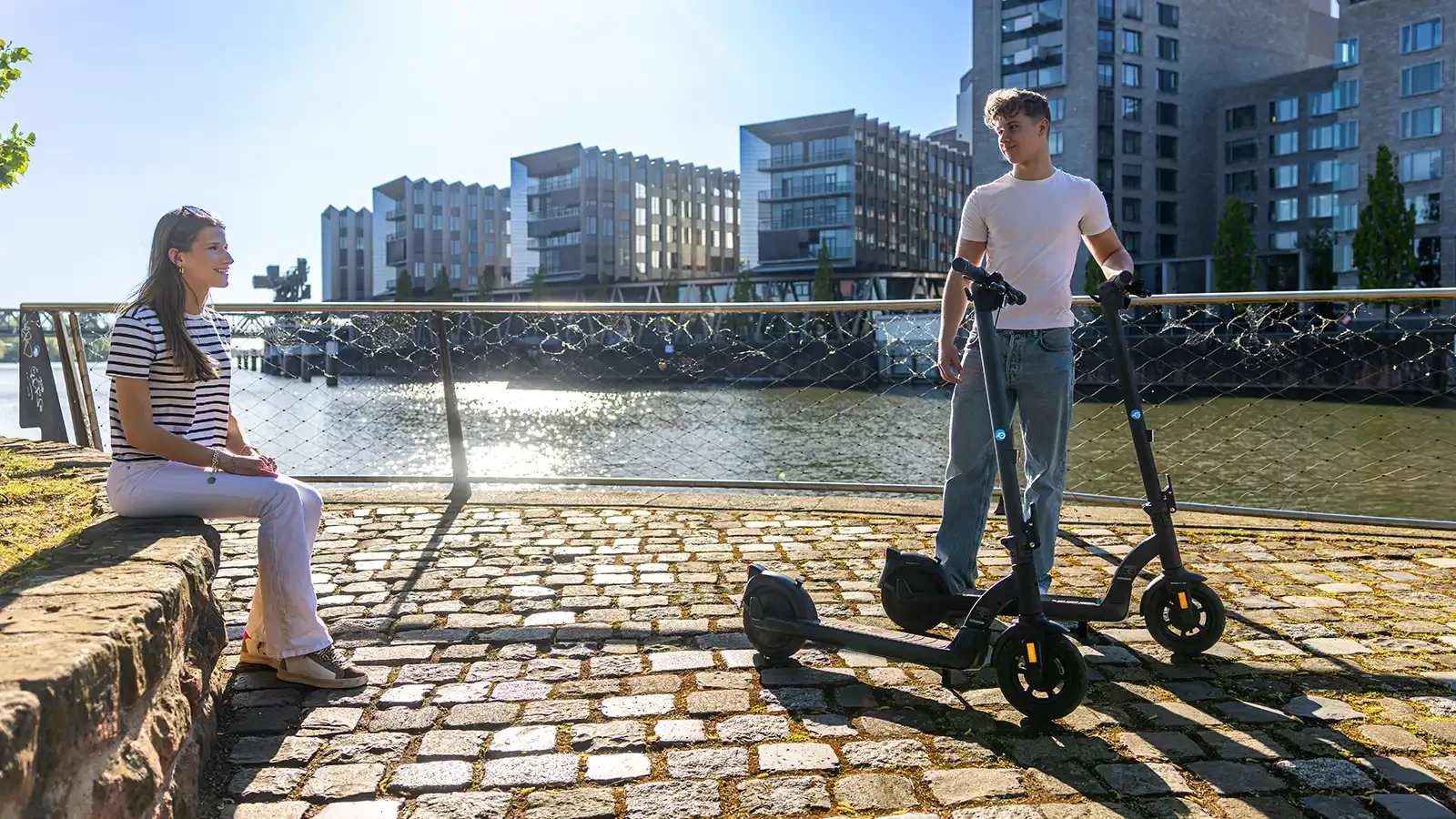 ePowerFun ePF-SKATE am Fluss