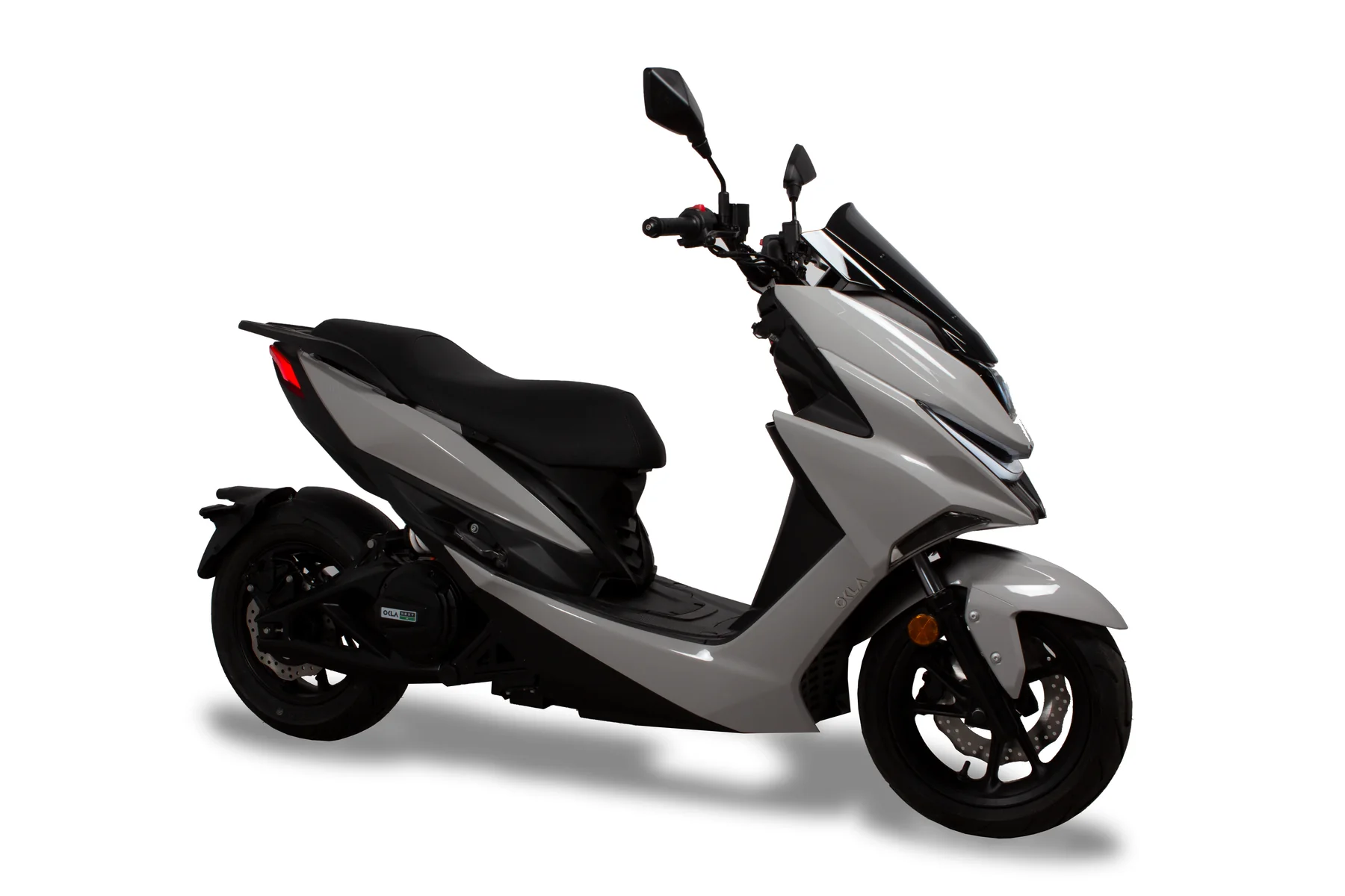 NEXT NX2 in Grau, schräg von vorn