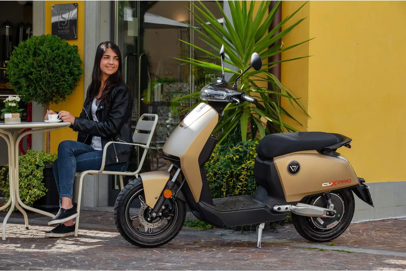 VMOTO CUX Pro – Fahrwerk und Bremsen
