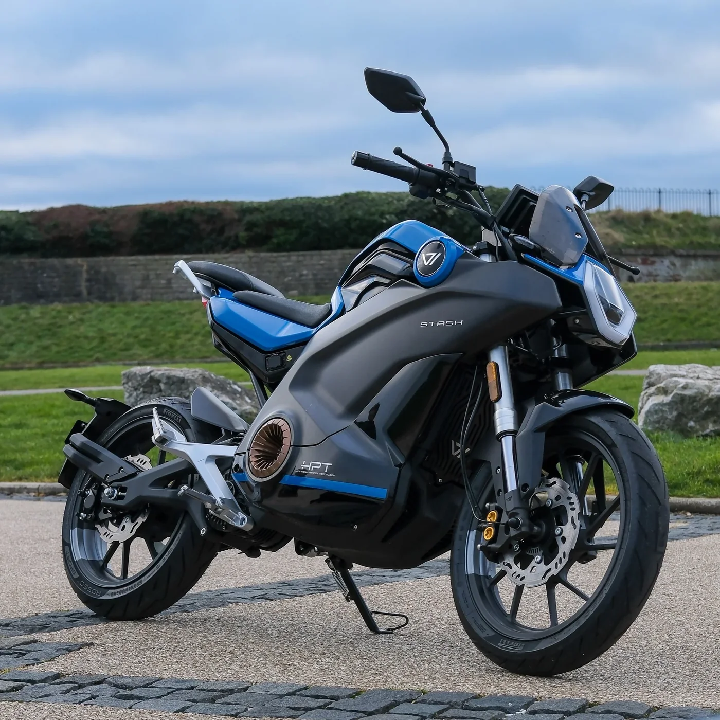 VMOTO STASH – Cockpit und Fahrerlaubnis